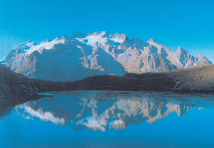 Pic d'Aneto, le plus haut sommet des Pyrénées, à 3404 m